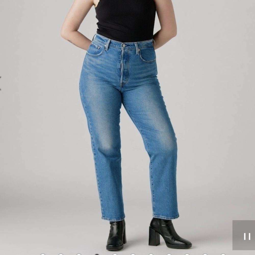Levi’s Ribcage Straight Ankle jeans, Size 31